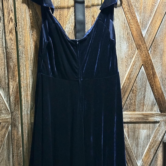 Unique Vintage Midnight Blue Backless Dress - Picture 3 of 3